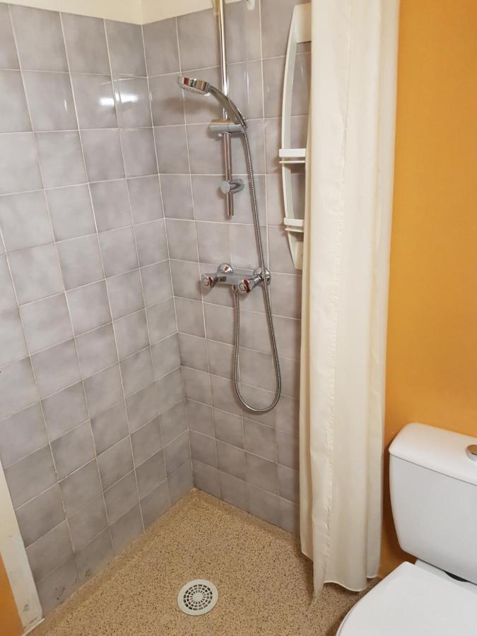 Au Pont De La Gineze Bed & Breakfast Barjac  Bagian luar foto