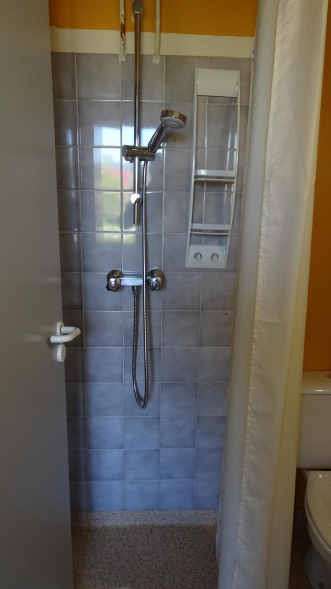Au Pont De La Gineze Bed & Breakfast Barjac  Bagian luar foto